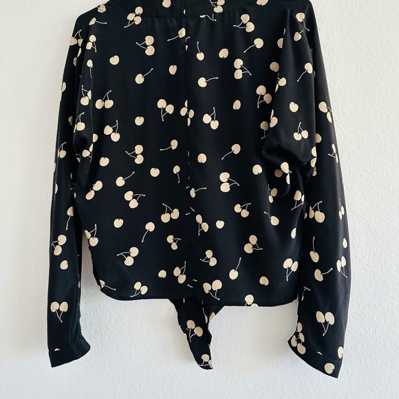 Rails Sloane Cherry Print Tie-Front 100% Silk Top. blouse. Size S - Picture 3 of 9